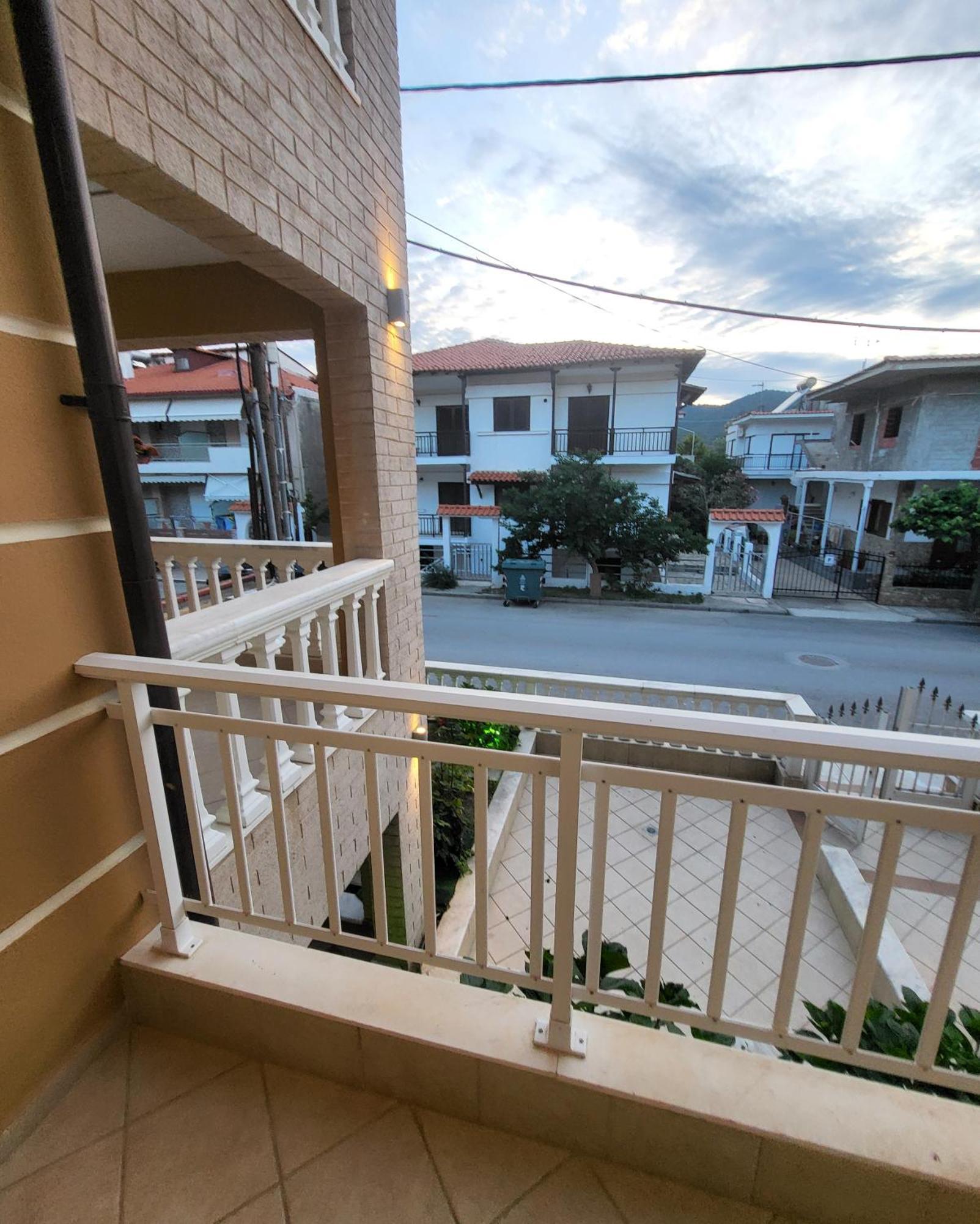 House Spanos Sarti Esterno foto